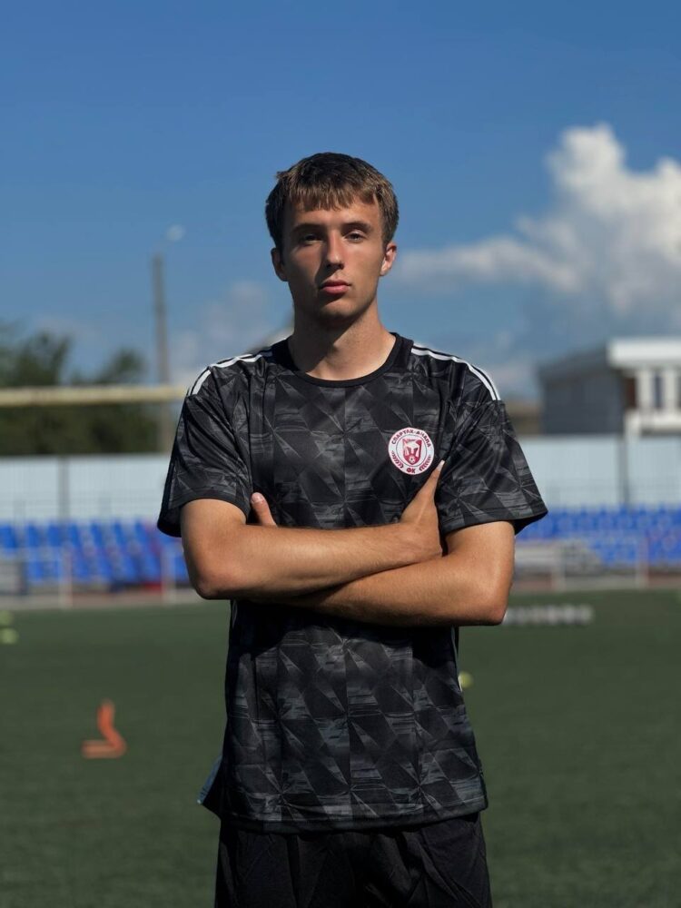 Бундев Артем